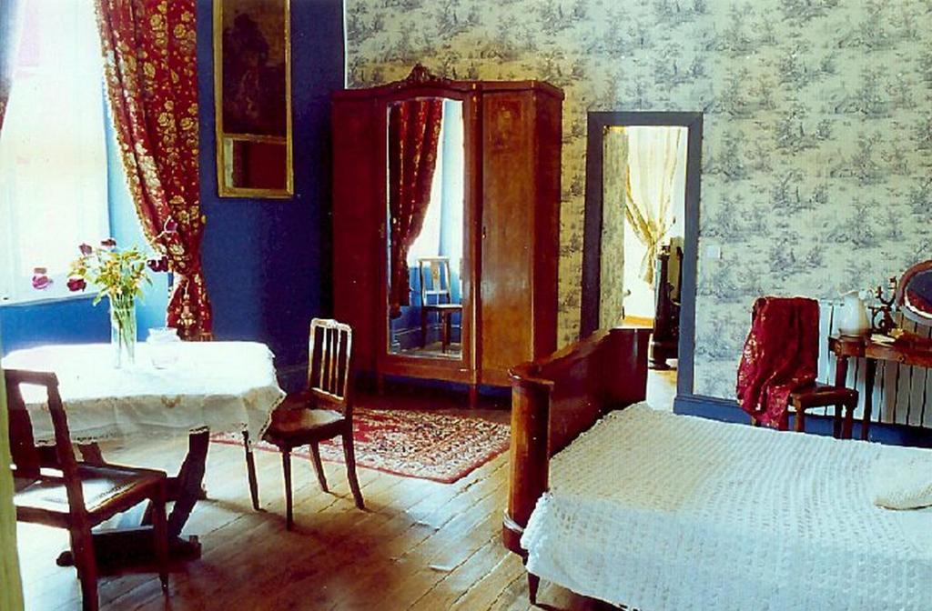Chambres D'Hotes Du Chateau De Saint Sulpice La Sauvetat-sur-Lède Δωμάτιο φωτογραφία